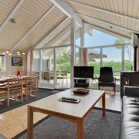 3 Bedroom Lovely In *